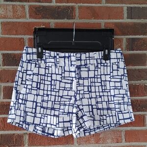New York and Company 4" Geo Cuffed Hem Shorts Size 6